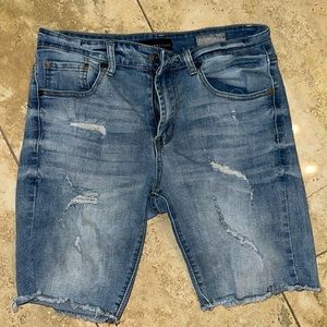 Women’s cutoff denim shorts